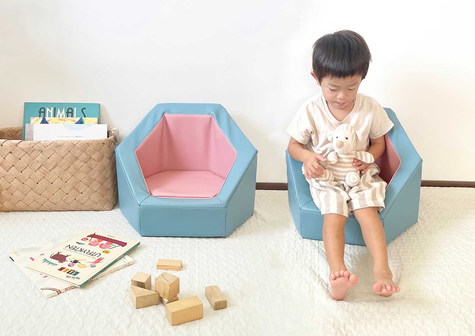 優秀賞　HACHI-ISU（ハチイス）